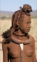 Jeune femme Himba de Namibie