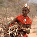 Jeune fille de l'ethnie des Samburus  (Nord Kénya)