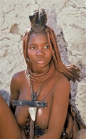 Jolie jeune femme Himba.Epupa Falls.Namibie