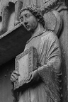 Cathédrale de Sens statue de Saint Etienne