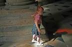 Enfant dans la Cathédrale de Sens