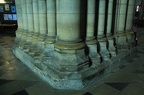 Cathédrale de Sens base de pilier et sa patine